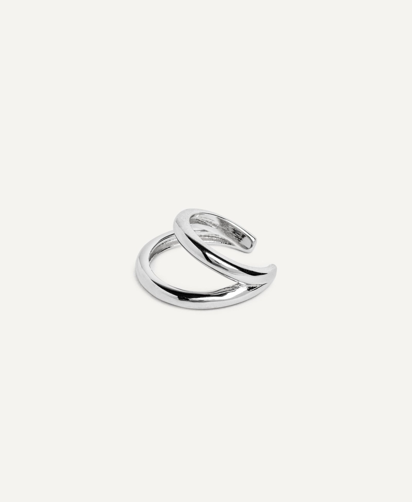 EVELYN EARCUFF'AS