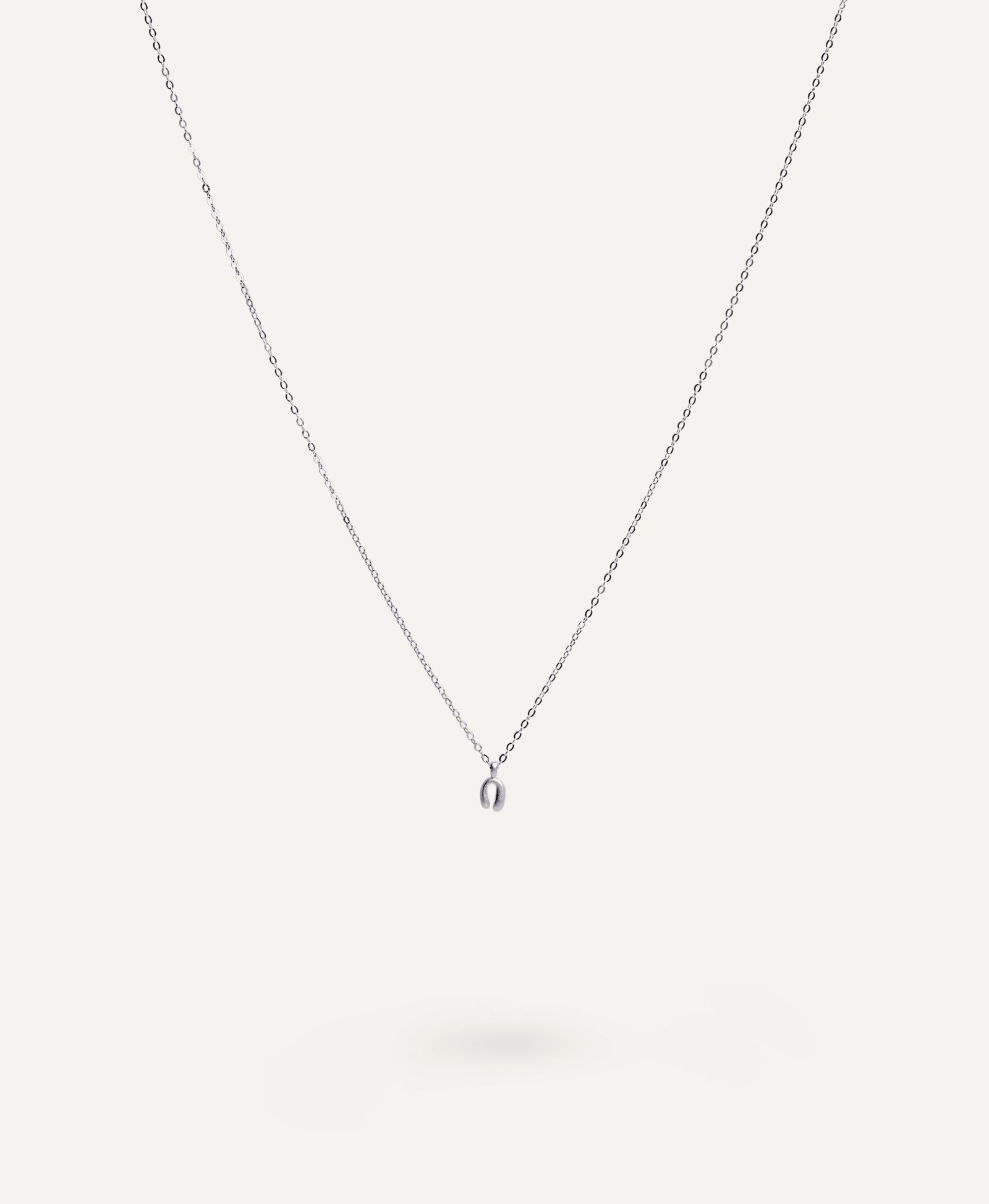 HORSESHOE NECKLACE