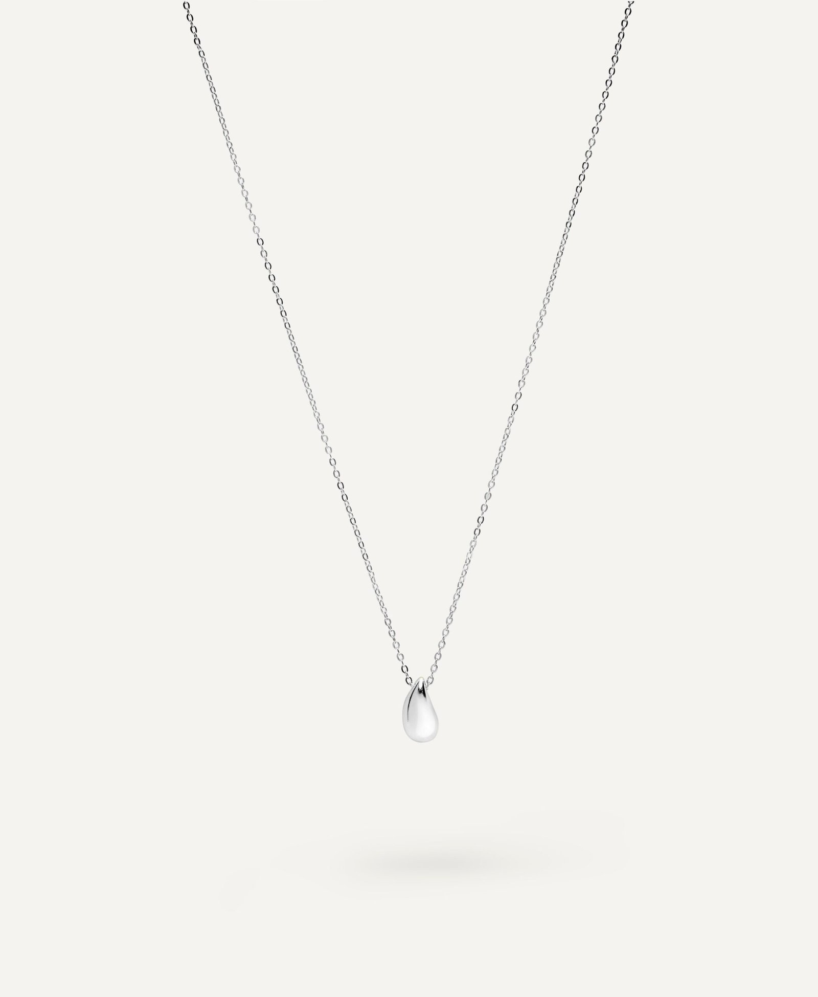 LILY NECKLACE