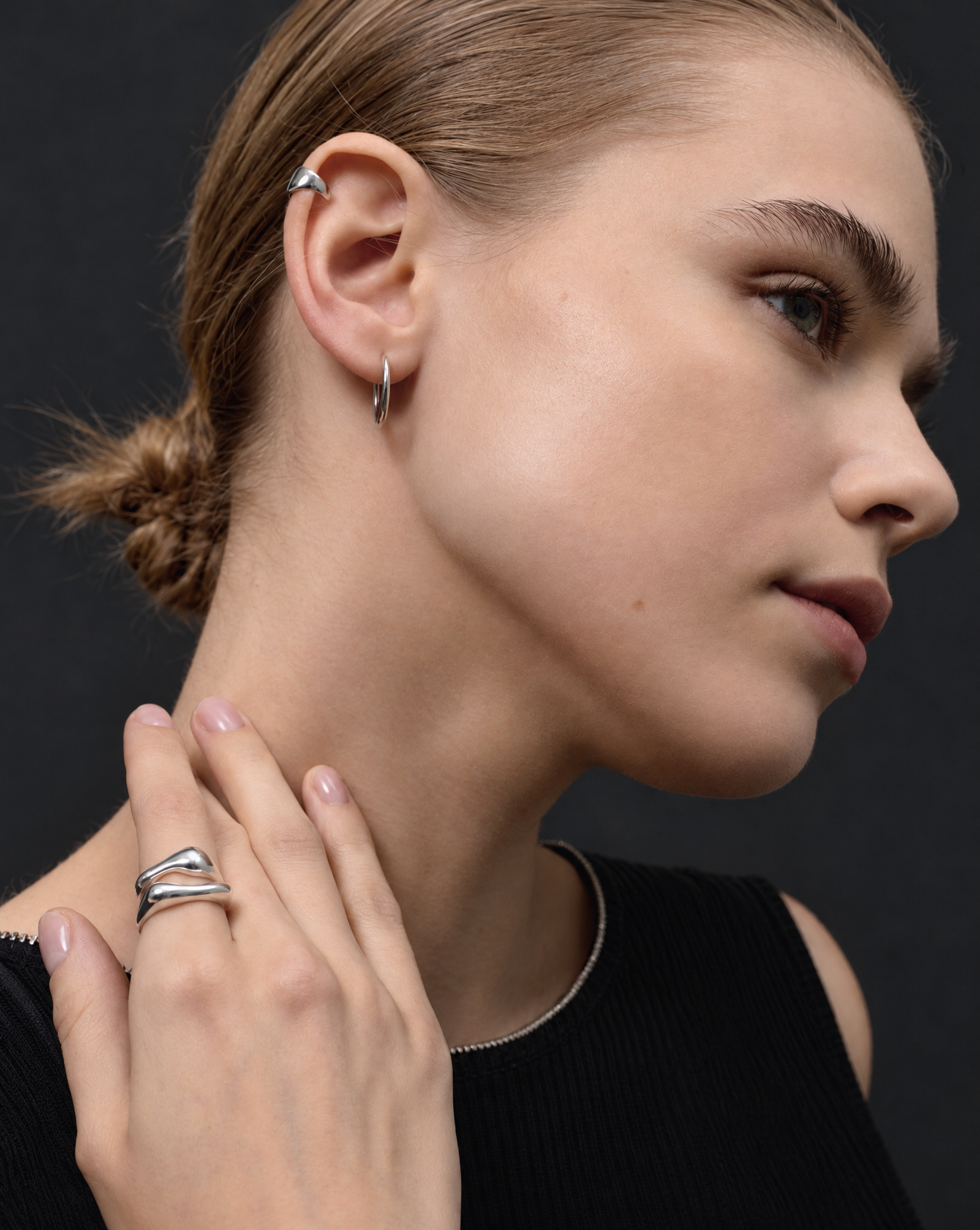 Pax earcuff