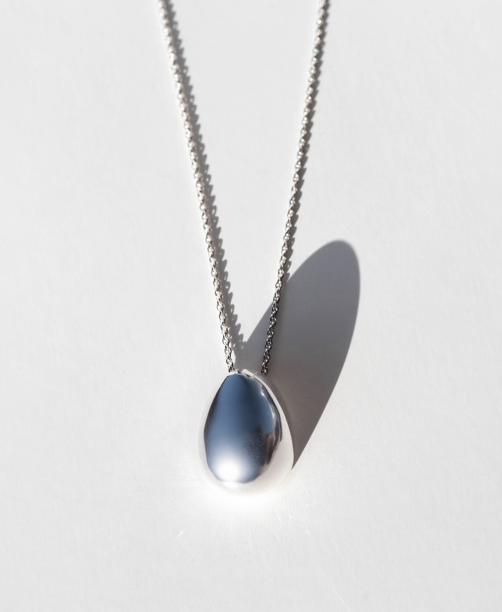 ROXANA NECKLACE