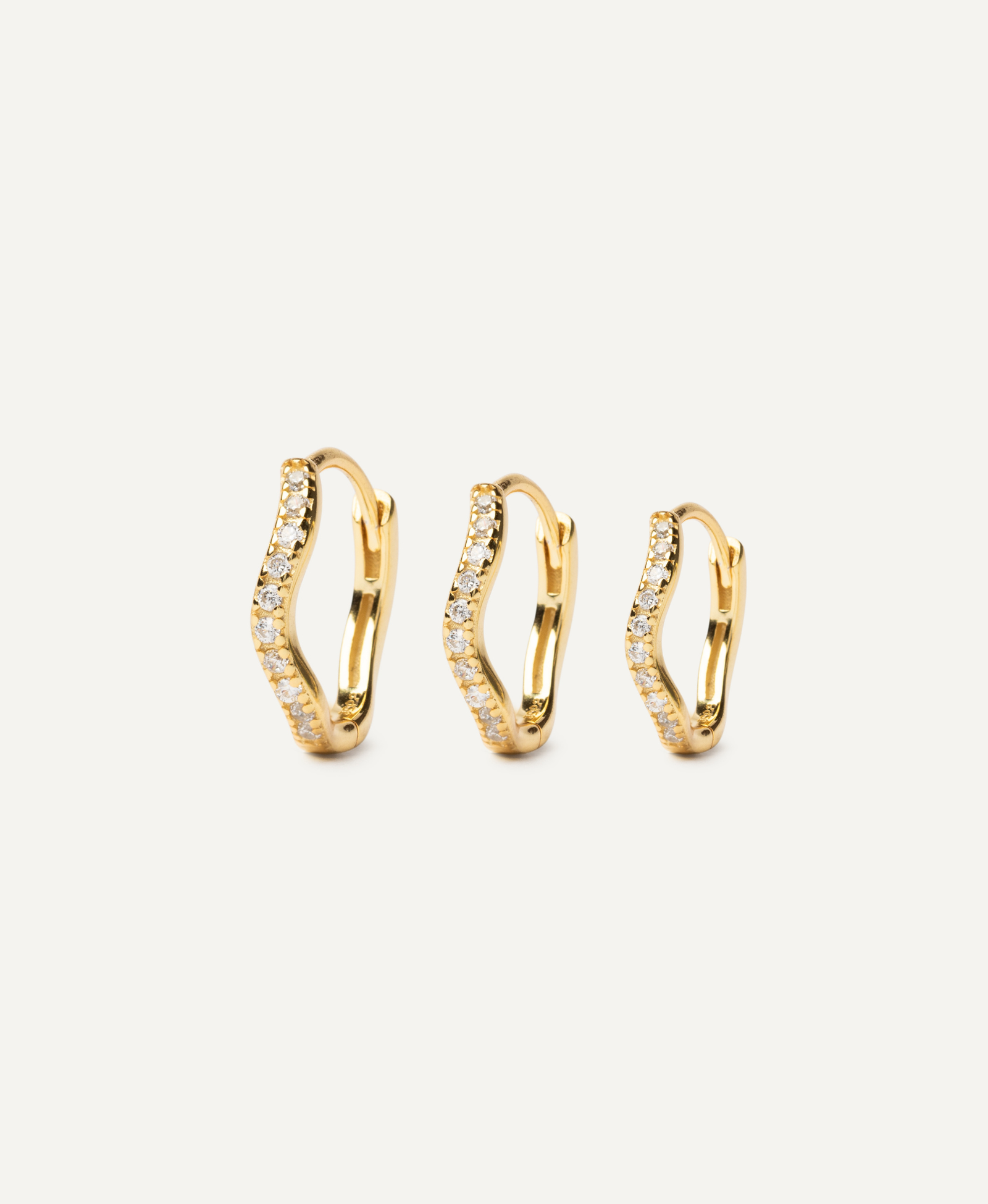 TRIA HOOPS